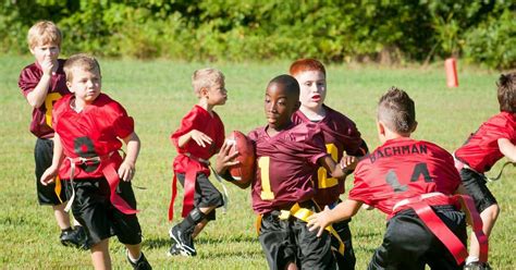 4 Best Outdoor Fall Sports For Kids To Play