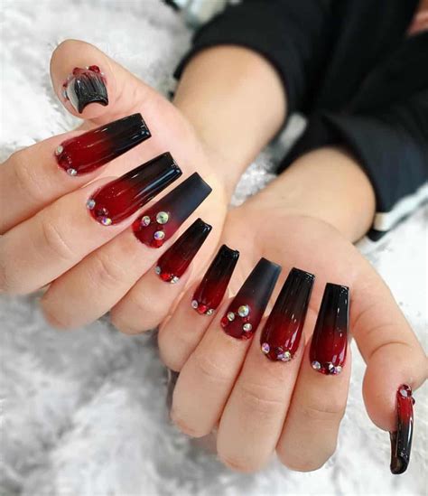18 Creative Acrylic Nail Designs With The Red Shade Every Girl Will