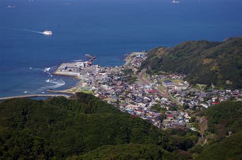 The Story Of Yokosuka Japans Naval Base City Yabai The Modern