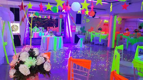 Imagen Relacionada Glow Birthday Party 80s Theme Party Neon Birthday