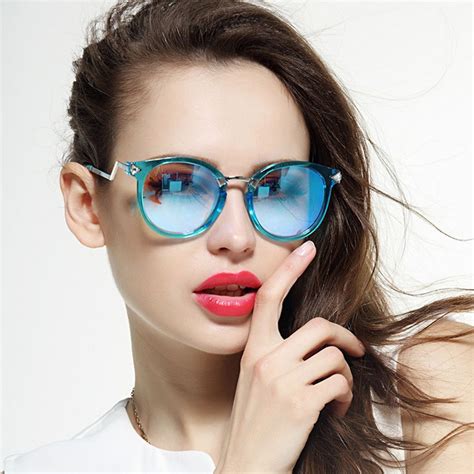 7 Perfect Summer Womens Glasses Ideas For You Who Want To Enjoy Summer Womens Glasses Retro
