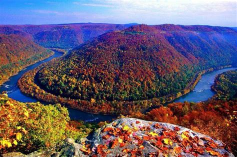 Horseshoe Bend On New River In Wv West Virginia Travel Road Trip