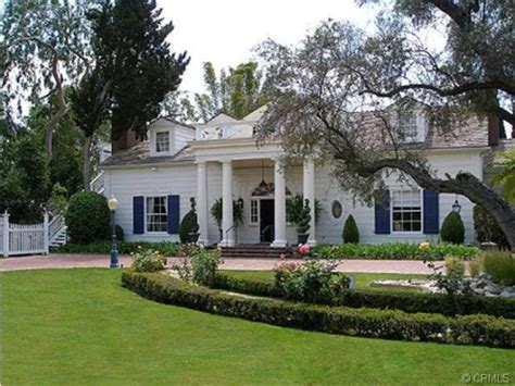 As one of the most notable and secretive homes, crosby purchased a property in sewickley, near halifax and nova scotia, in 2011 for $800,000. Bing Crosby's Former Toluca Lake Home Listed for $4.795 ...