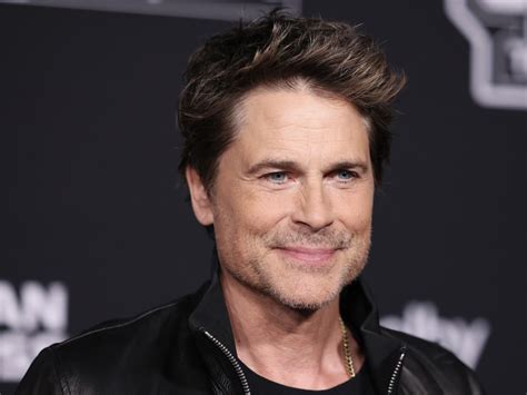 Rob Lowe Celebrates 33 Years Of Sobriety With New Selfie Sheknows