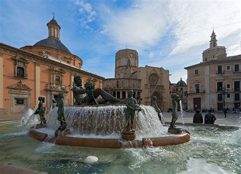 Fountain Plaza De La Virgen Valencia Spain Dmitry Shakin Flickr