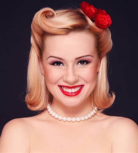 20 Popular Short Hairstyles From The 50s Hairstylecamp