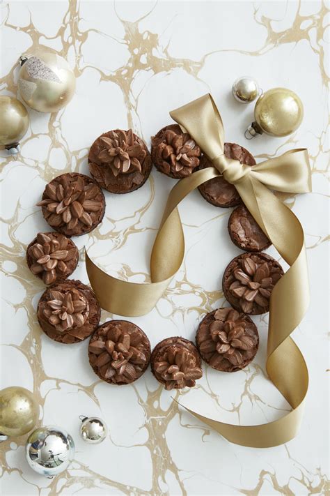 See more ideas about christmas food, christmas treats, christmas baking. Best Pinecone Brownie Wreath Recipe - How To Make a ...