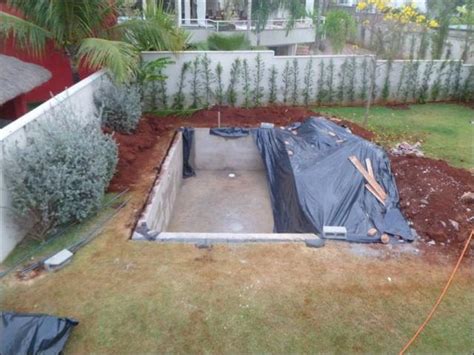 At inyopools.com, we have seen a huge trend in homeowners building their own. Cheap Way To Build Your Own Swimming Pool | Home Design ...