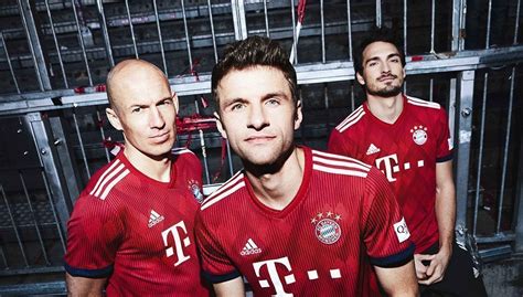 📱 krippengeld beantragen oder den neuen hund anmelden: Bayern Munich Kits Dream League Soccer 2019 - DLS - Mejoress