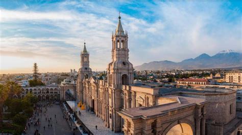 Descubre Cinco Lugares Imprescindibles Que Debes Visitar En Arequipa