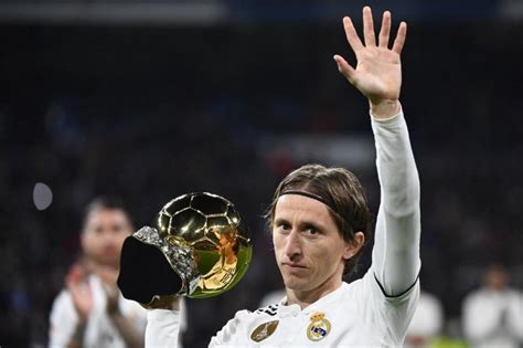 Luka modric, 35, from croatia real madrid, since 2012 central midfield market value: Luka Modric arremete contra Messi y Cristiano por esta ...