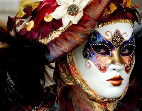 Faschingskostüme für Frauen Ideen vom Karneval in Venedig inspiriert