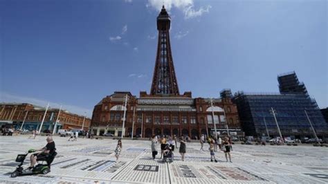 Covid Blackpool Tops Post Lockdown Footfall Recovery List Bbc News