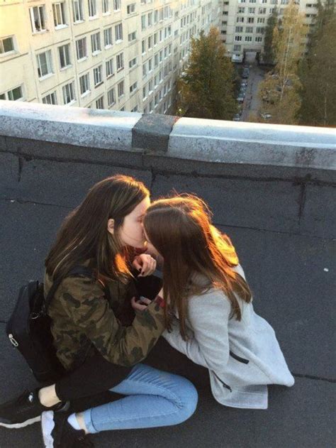 pin by madelena velasquez on lgbtq in 2020 cute lesbian couples lesbians kissing lesbian