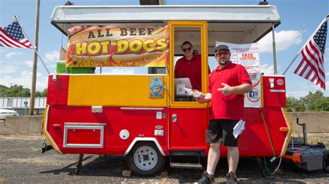 Topeka Food Truck Djs Catering Specializes In Hot Dogs