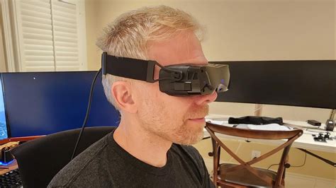 Meta Reportedly Considering Smaller Mixed Reality "Glasses" for Release