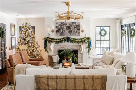 13 Cozy Christmas Living Room Decor Ideas Design It Style It
