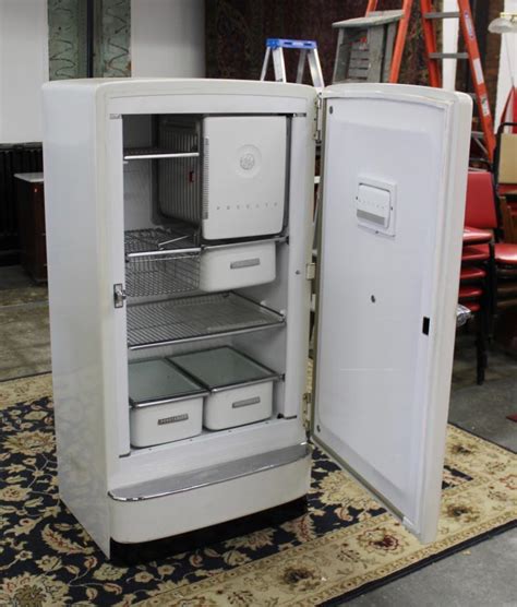 S General Electric Refrigerator