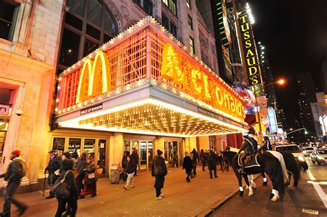 Times Square Mcdonalds Inside Mcdonalds At Times Square New York