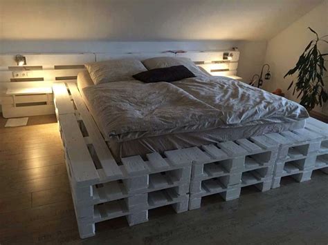 Achten sie auf die kennzeichnung mit. Tolles Bett aus Paletten | Bett aus paletten, Bett aus ...