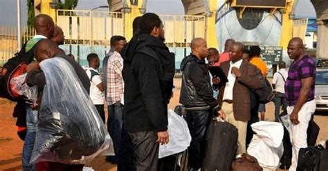 16 Nigerians Deported From Ghana Over Cyber Crimes Kemi Filani