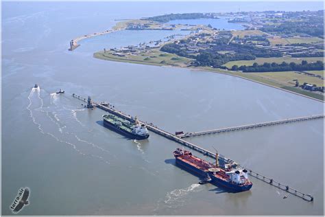 Ölhafen Wilhelmshaven im Luftbild Foto & Bild | deutschland, europe ...