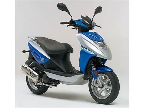 L'oliver fait partie des bases de la gamme cpi en prenant la relève du hussar dont il conserve la motorisation deux temps qui dispose d'un bel échappement en inox qui ne sera pas sujet à la rouille. CPI Oliver City 125 precio ficha opiniones y ofertas