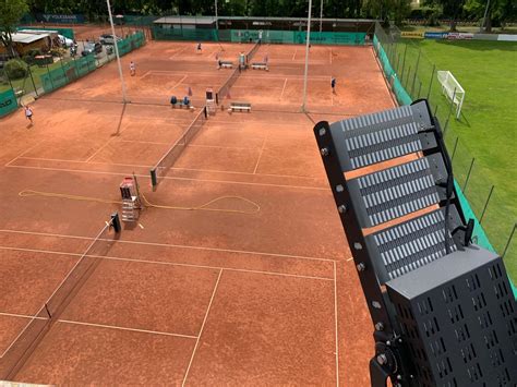 Tennisplatz — deutsch englisch übersetzung2 found. TC LUV Graz Tennisplatz Beleuchtung - Deco Lights