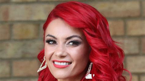 Strictlys Dianne Buswell Shares Stunning Swimsuit Photo After Major