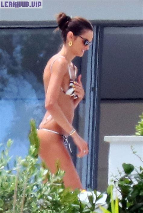 Izabel Goulart Topless For Neymars Party 15 Photos LeakHub