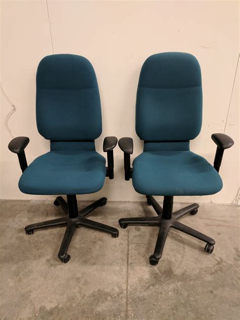 Step up your home office with the super stylish trenton office chair. Teal Steelcase High-Back Rolling Office Chairs | Madison ...