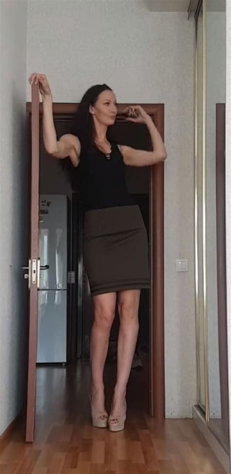 Yekaterina Viktorovna Lisina Tall Women Fashion Curvy Women Outfits Tall Girl