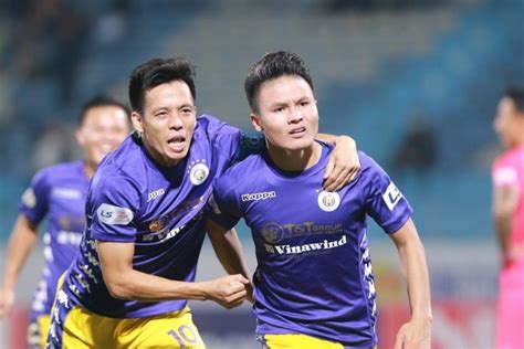 Sở hữu lượng người hâm mộ không ngừng tăng lên theo từng năm. CLB Hà Nội đứng cuối bảng trong bảng xếp hạng V.League 2021