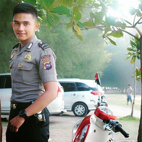 Heboh Foto Foto Tentara Polisi Ganteng Dan Cantik Di Instagram Berita