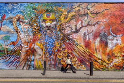 A Walking Tour Of Brick Lanes Street Art Man Vs Globe