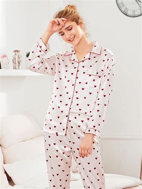 Contrast Binding Heart Print Pajama Set In 2020 Print Pajamas Pajama