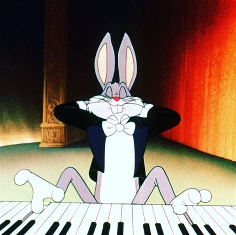 We Thought He Played By Ear Classicalmusic Piano Bugsbunny