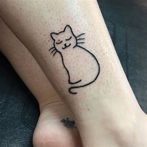 25 Simple Black Cat Tattoo Design Ideas Tattoo Like The Pros