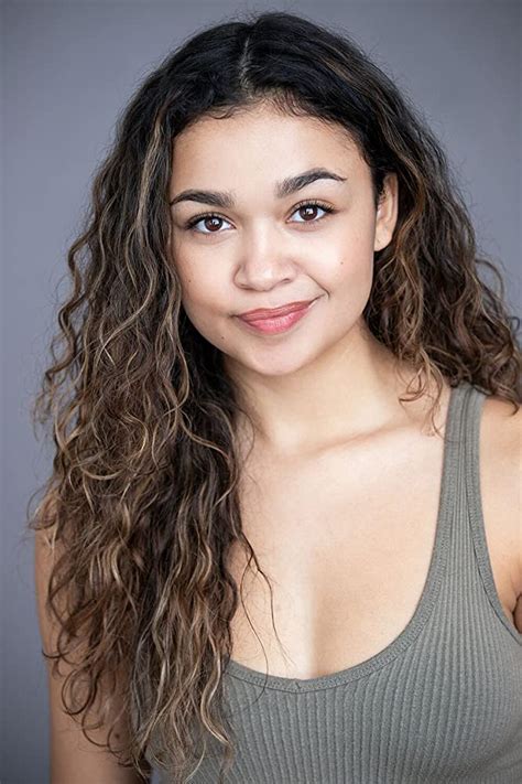 Madison Bailey Headshot Poses Actor Headshots Curly Hair Styles Natural Hair Styles Images