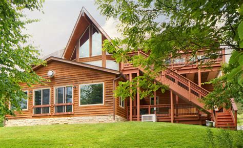 When you're planning your vacation here, keep in mind that you don't have to choose between your favorite amenities: Deep Creek Lake Rentals - Deep Creek Lake Vacation Home ...