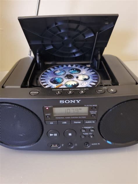 Portable Sony Cd Player Boombox Digital Tuner Amfm Radio Mega Bass Zs