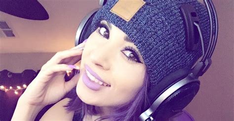 The 25 Best Girl Gamers On Youtube Most Popular Gaming Girls