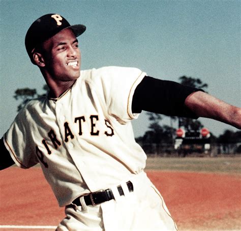 Roberto Clemente Hall Of Famer Latinxhistory Com