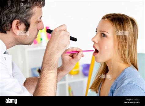 Throat Nose Ear Doctor Doctor Stockfotos And Throat Nose Ear Doctor