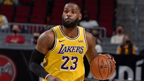 Pg dennis schroder (health and safety protocols) was how to make nuggets vs. Lakers Vs. Nuggets Odds, Line, Spread: 2021 NBA Picks, Feb ...