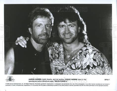 1990 Press Photo Aaron Norris Directs Brother Chuck Norris In Delta F