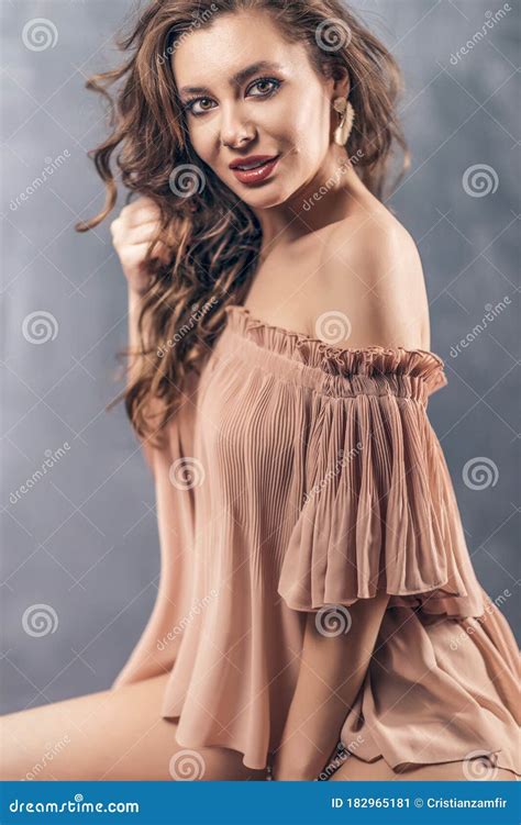 portrait with beautiful caucasian woman retro fashion women stock image image of caucasian