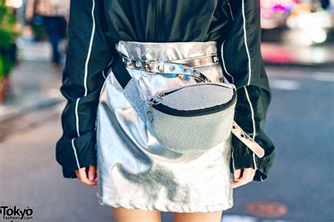 Harajuku Girls In Monochrome Streetwear W Silver Skirt Crossbody Bags