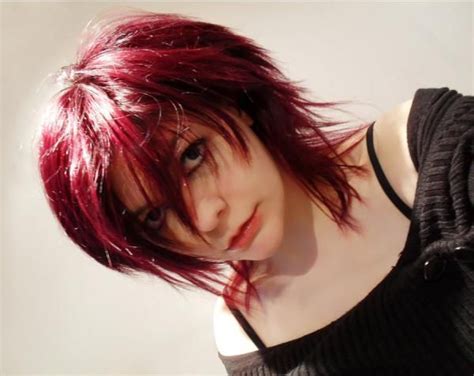 Love The Colornot Sure About The Cut Anime Hairstyles In Real Life Pretty Hairstyles Goth