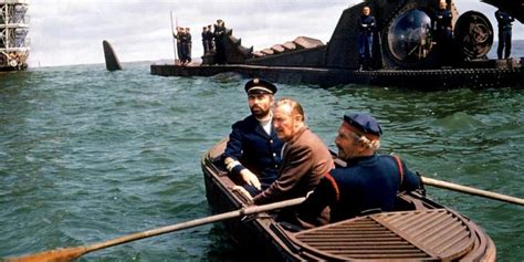 12 захватывающих фильмов про подводные лодки Лайфхакер